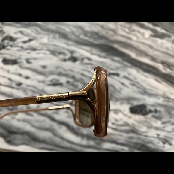 Authentic Berberry 4068 Smokey Sunglasses - Picture 6 of 10